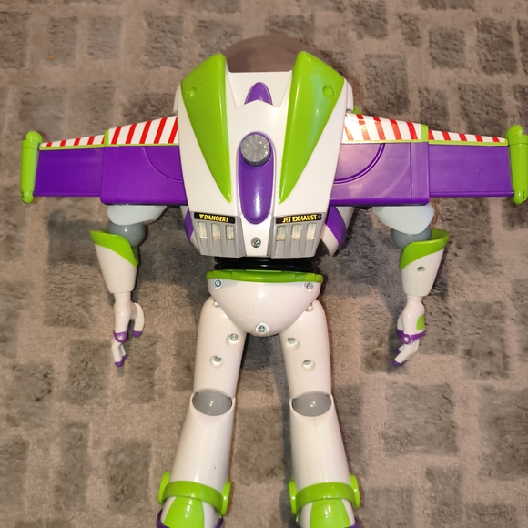Buzz Lightyear Action Figure - Green and White - Picture 2 of 4